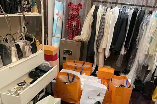 贵港市覃塘回收一线品牌衣服